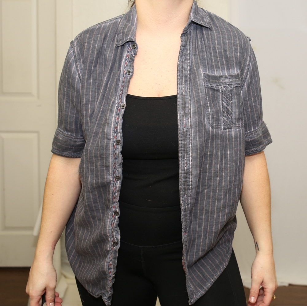 Guess Button Up